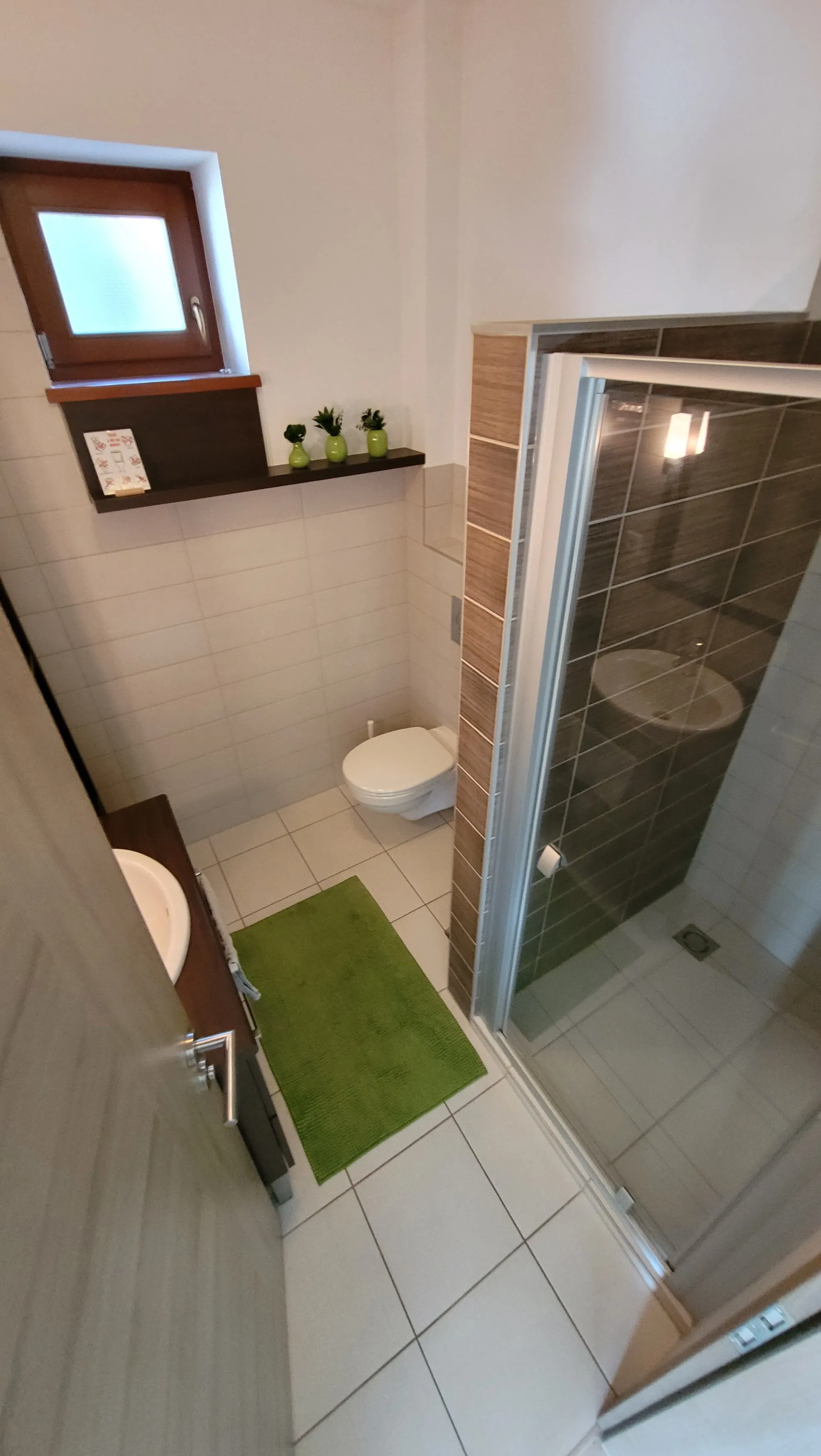 Földszinti fürdőszoba részlet